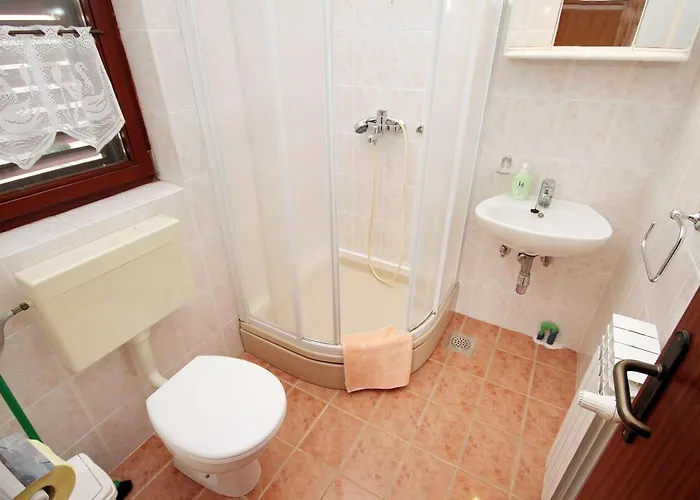 With Parking Space - Diklo, - 5908 Apartamento Zadar