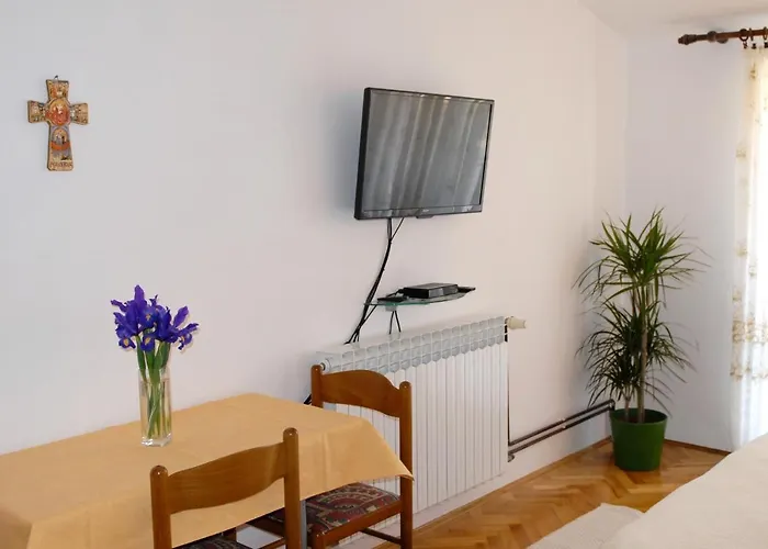 With Parking Space - Diklo, - 5908 *