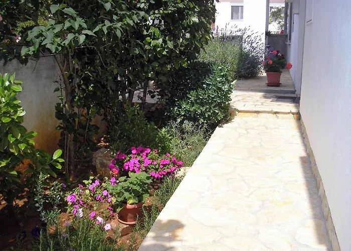 With Parking Space - Diklo, - 5908